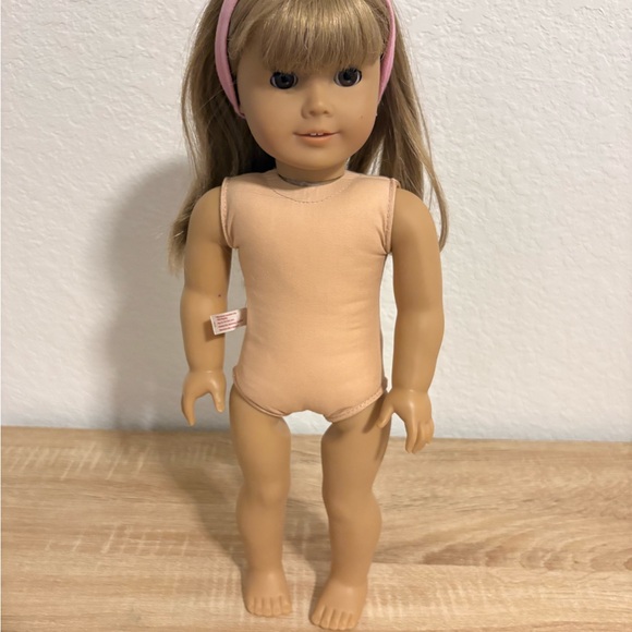 American Girl Doll Gwen on her meet outfit - Picture 3 of 13